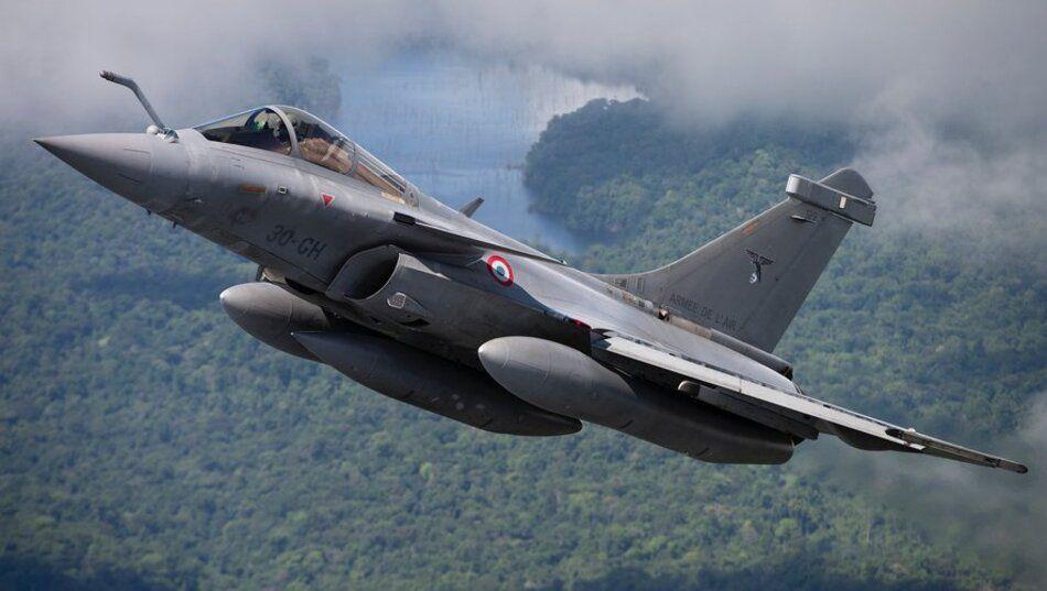 La France commande 42 avions Rafale à Dassault Aviation