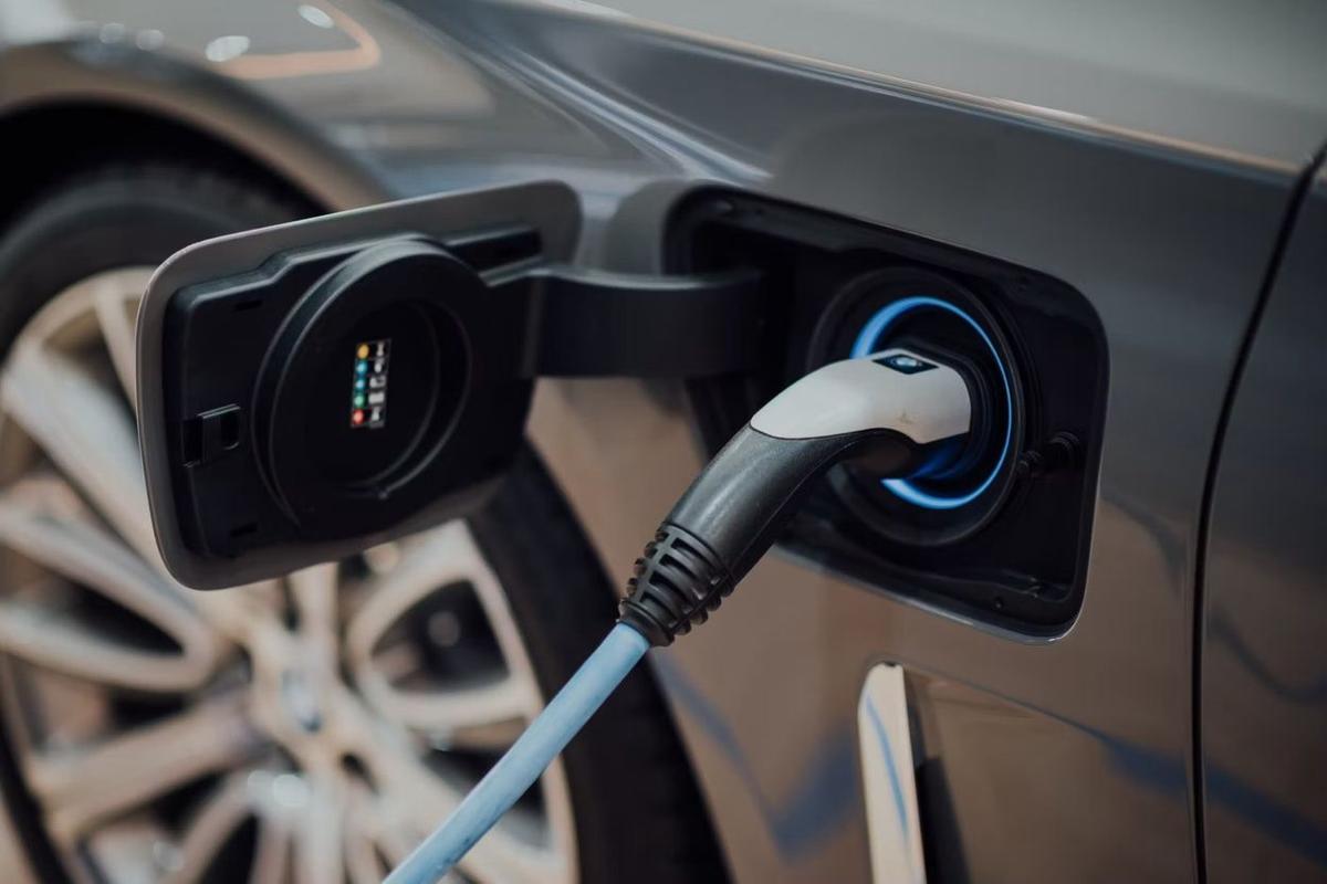 Movivolt lève 10 millions d’euros pour accélérer le déploiement de son offre de location longue durée de véhicules électriques