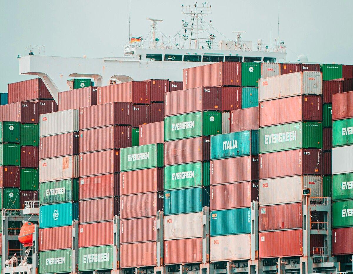 CMA CGM annonce la signature d’un accord pour faire l’acquisition du groupe Altice